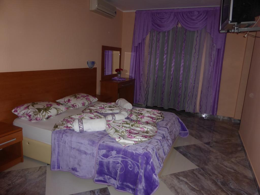 Apartments Mara Budva Ruang foto