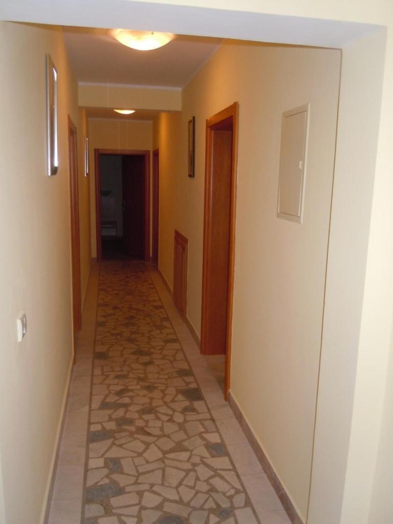 Apartments Mara Budva Bagian luar foto