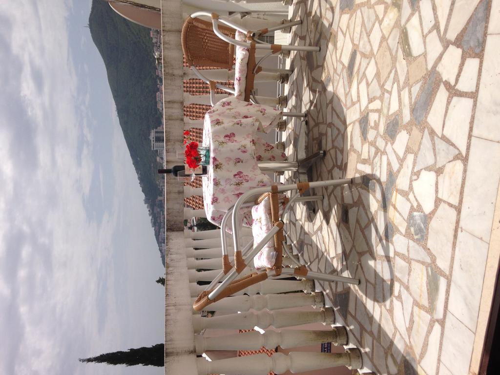 Apartments Mara Budva Bagian luar foto