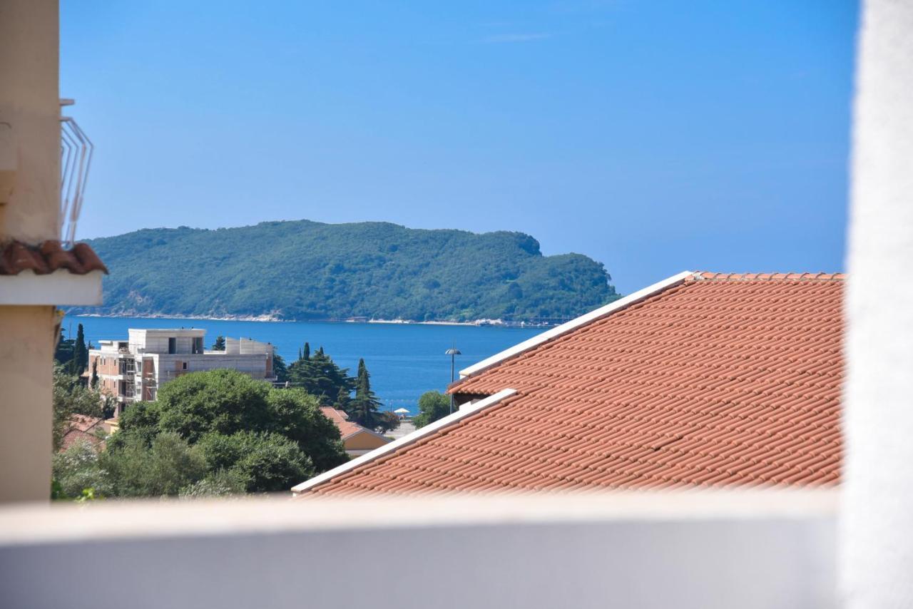 Apartments Mara Budva Bagian luar foto